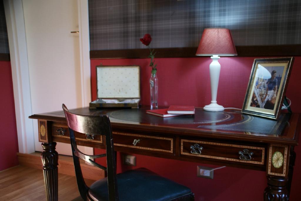 Landlord In Trastevere روما الغرفة الصورة
